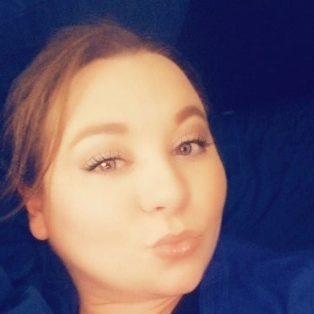 Meet your Posher, Nina